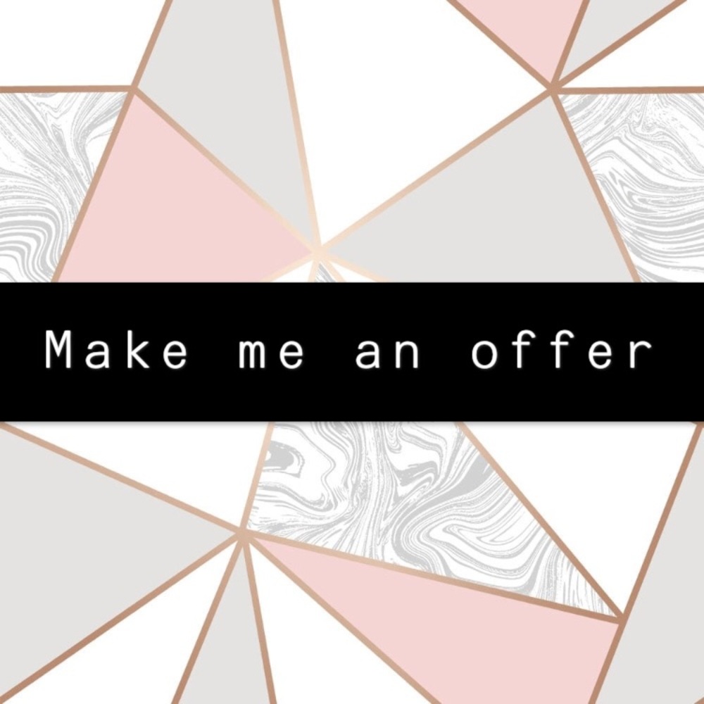 🌻MAKE ME AN OFFER!!!🌻